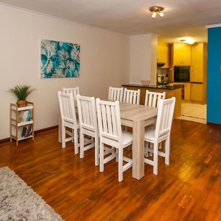Holiday Home In Sea Point, Fresnaye Кейптаун Екстериор снимка