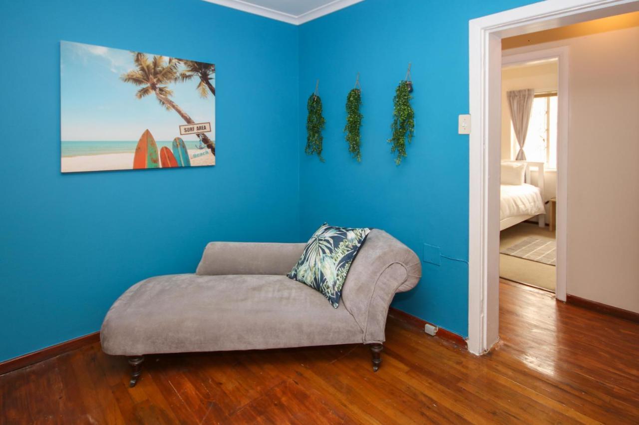 Holiday Home In Sea Point, Fresnaye Кейптаун Екстериор снимка
