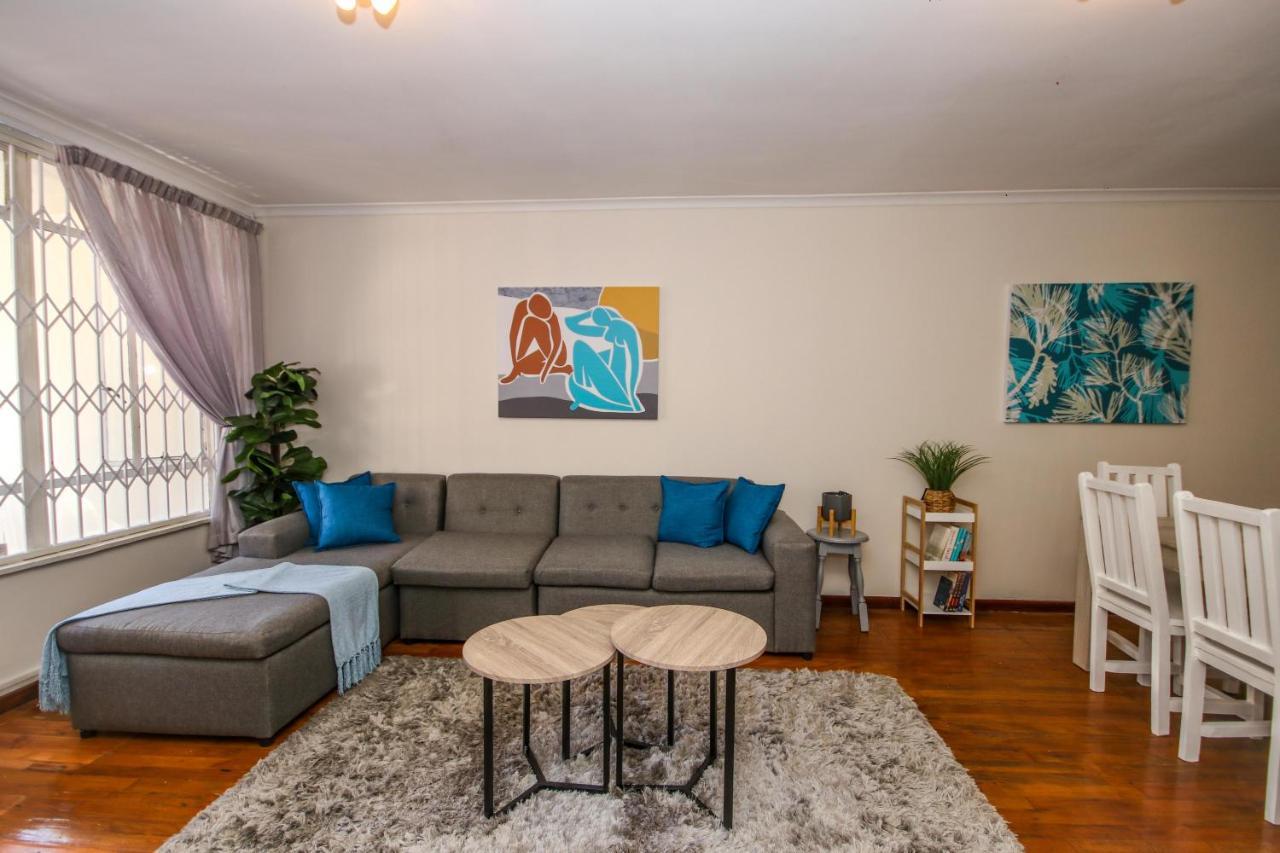 Holiday Home In Sea Point, Fresnaye Кейптаун Екстериор снимка