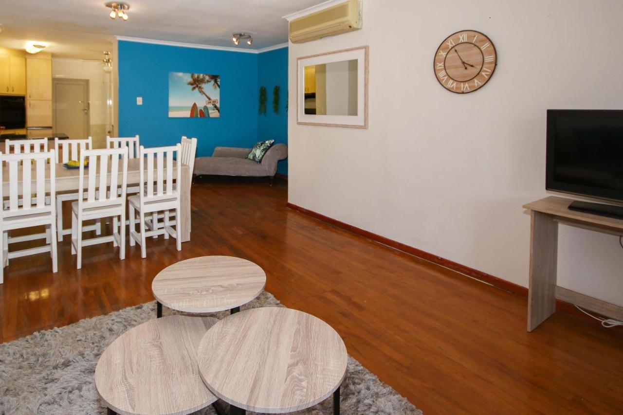 Holiday Home In Sea Point, Fresnaye Кейптаун Екстериор снимка